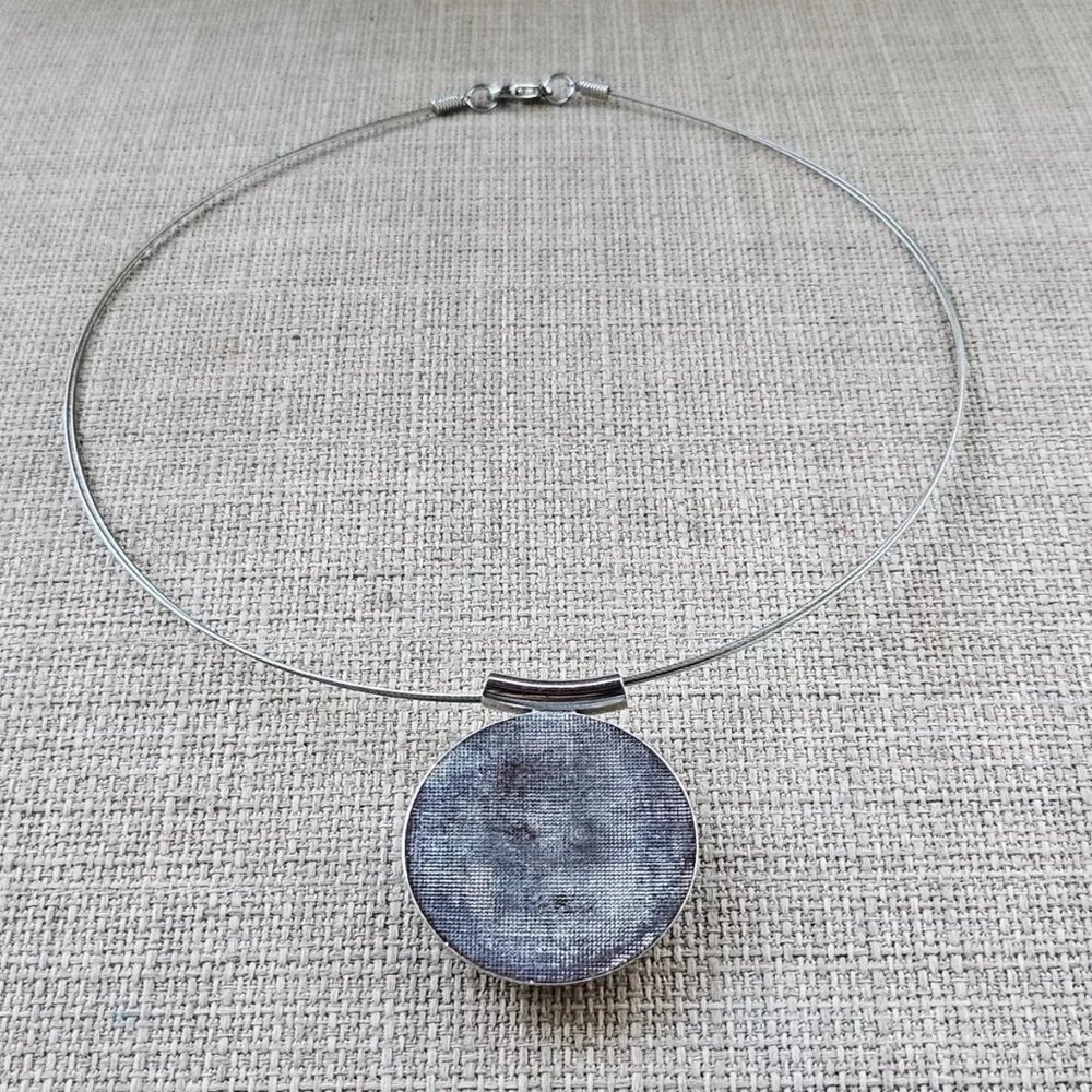 Vintage Necklace Silver Tone Wired Round Pendant Fashion Necklace Jewelry - Picture 11 of 11